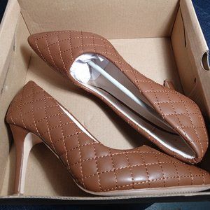Brown high heel pump with quilted look Unbranded new Womens size 6